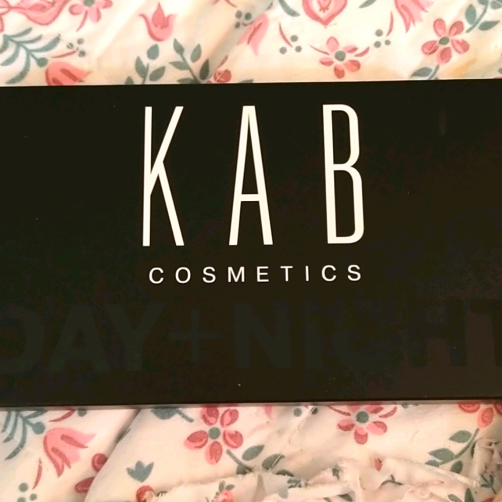 KAB Cosmetics- Day + Night shadow palette